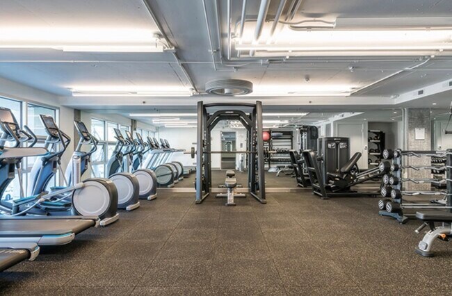 Building Photo - 200 Brannan St