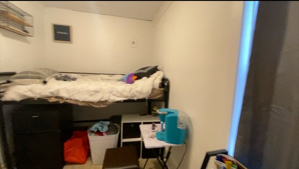 Building Photo - 218 N Craig St