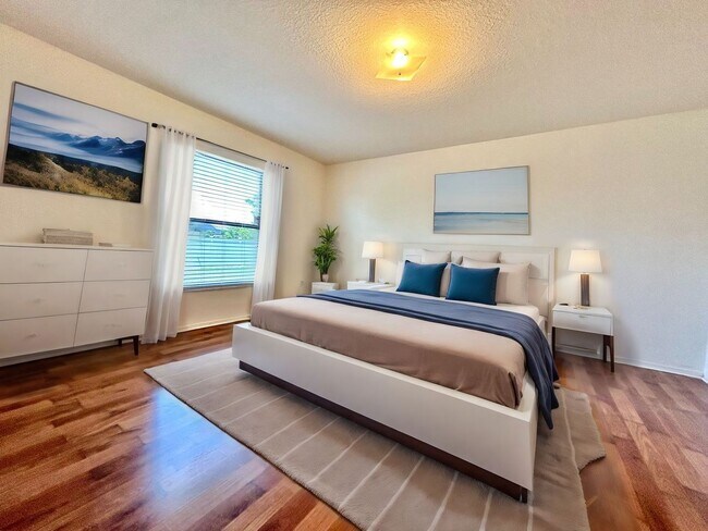 Building Photo - Designed for Living! 4beds, 2baths, attic ...
