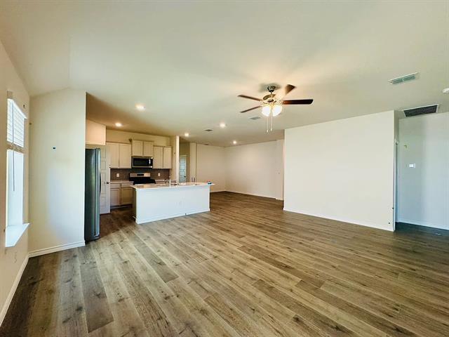 Building Photo - 4012 Moss Rd
