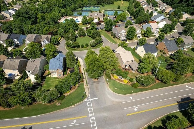 Building Photo - 5955 Weddington Dr