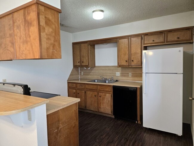 Building Photo - Robinson ISD Duplex