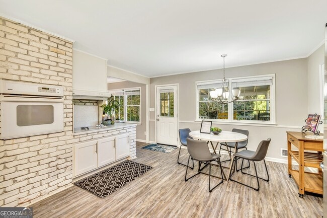 Building Photo - 2532 Lakebrook Ct