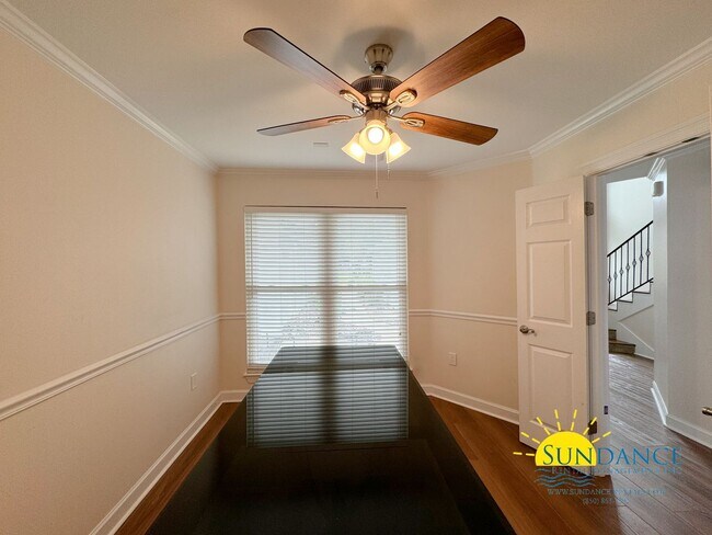 Building Photo - Waterfront Luxury Living on Cinco Bayou!