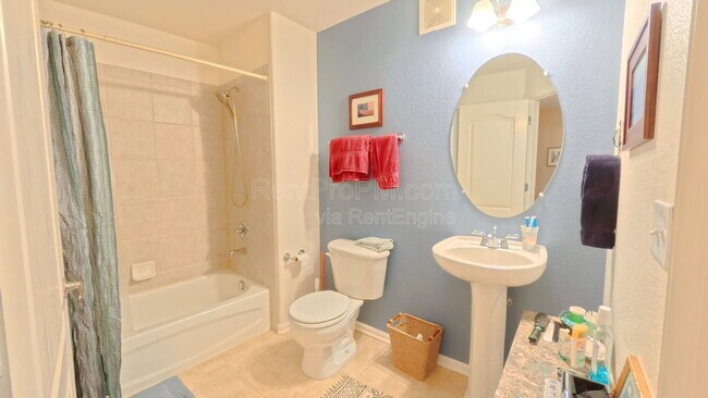 Building Photo - 5002 Northern Lights Dr