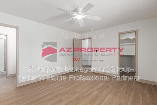 Building Photo - 7660 W Palmaire Ave
