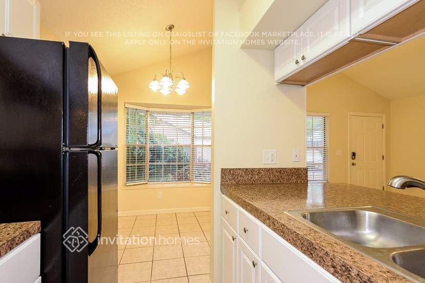 Building Photo - 3764 Carmichael Ct