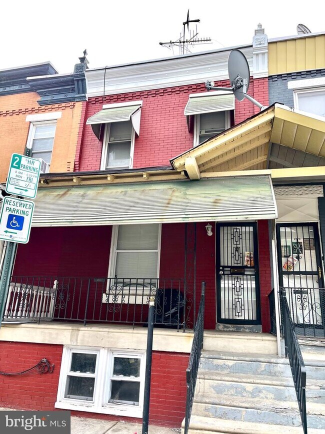 Building Photo - 18 N Ithan St