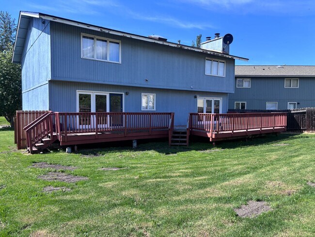 Building Photo - Newly Updated 4 Bedroom East Anchorage Home!