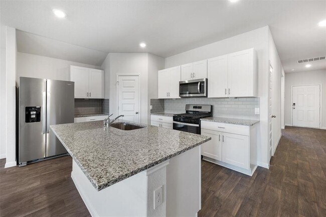 Building Photo - 1641 Lilyturf Rd