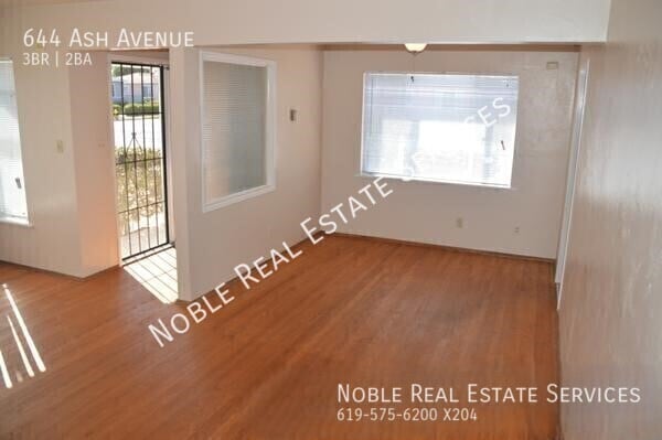 Building Photo - 644 Ash Ave