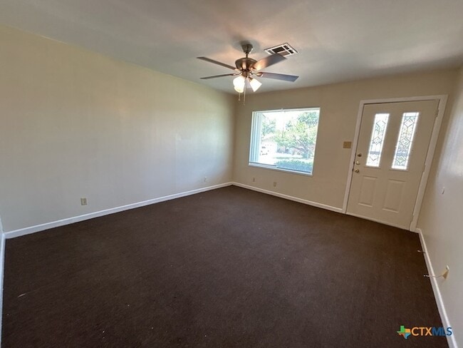 Building Photo - 310 Prather Dr
