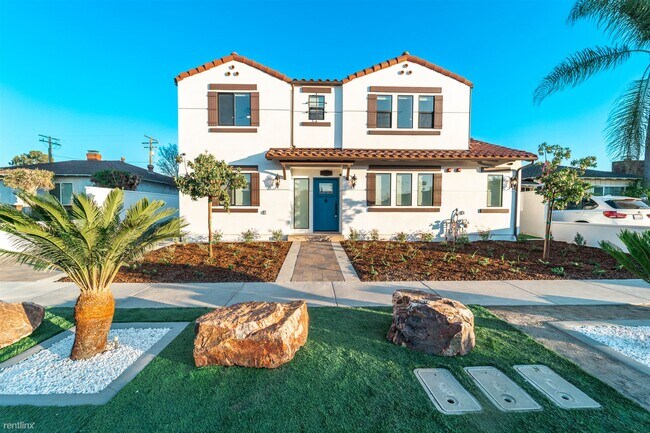 Building Photo - 3 br, 3 bath Duplex - 10224 La Reina Avenu...