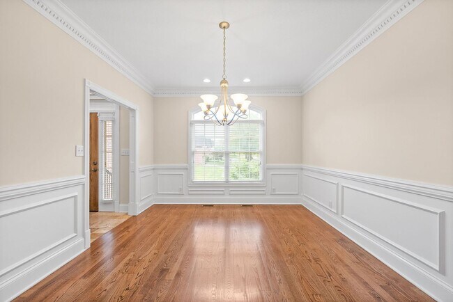 Building Photo - Gorgeous Upscale Home in the Gated Savanna...