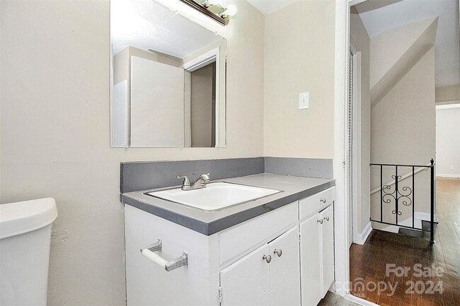 Building Photo - 4736 Cinderella Rd