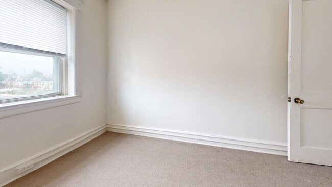 Building Photo - Wissinoming House for Rent