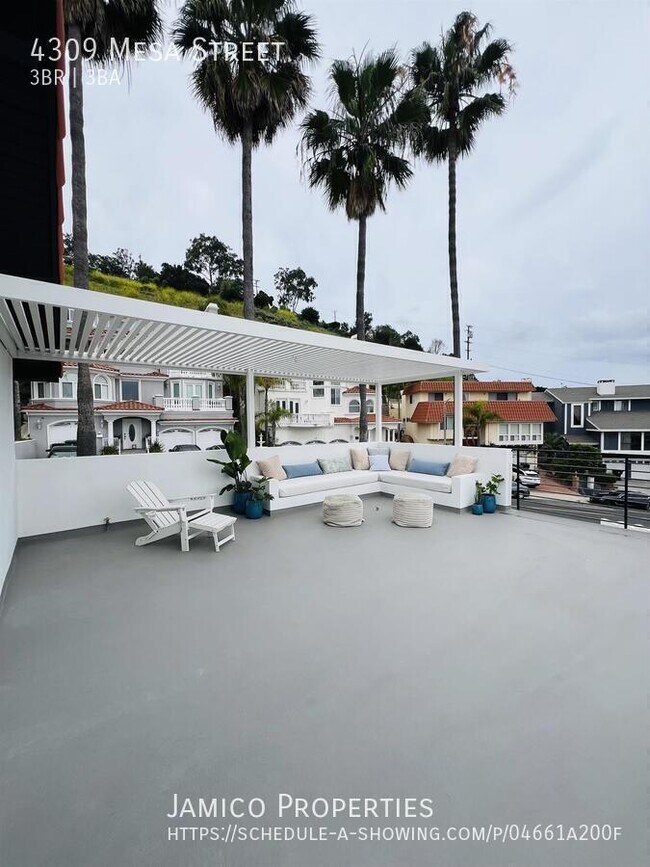 Building Photo - 4309 Mesa St