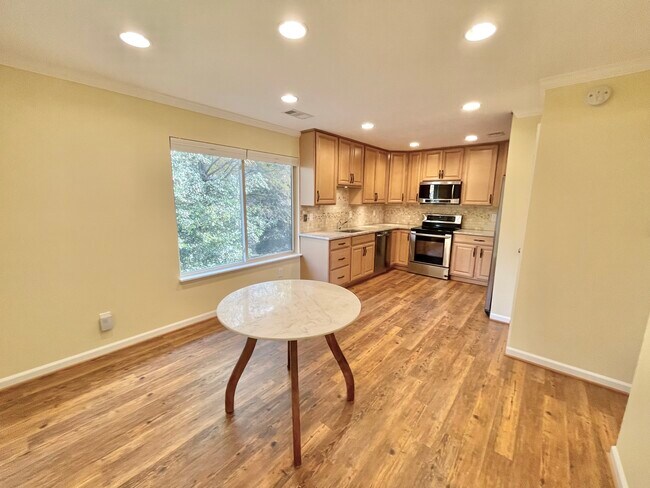 Building Photo - 1661 Westwind Way