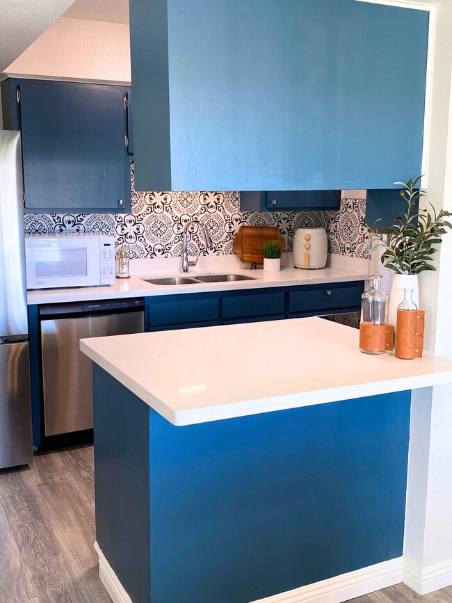 Building Photo - 1778 W 28th St