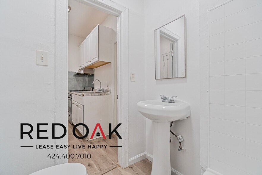 Building Photo - 357 S Alvarado St