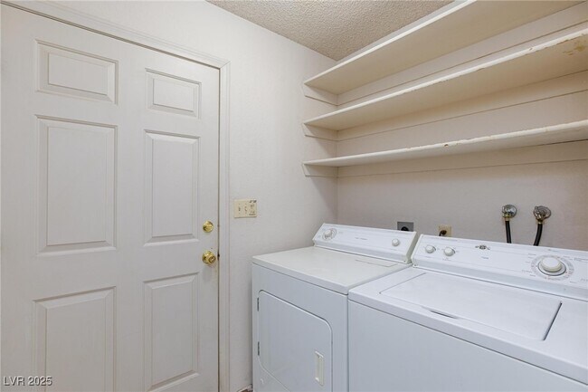 Building Photo - 6442 W Mesa Vista Ave
