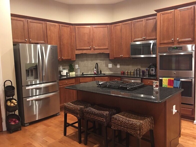 Building Photo - 25137 Sodalite Sq