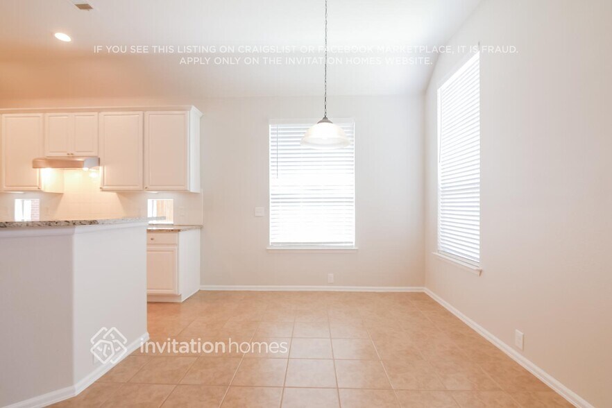 Building Photo - 7063 Alcala