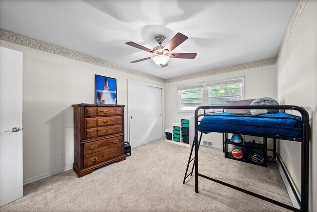 Building Photo - 3424 Leland Cir