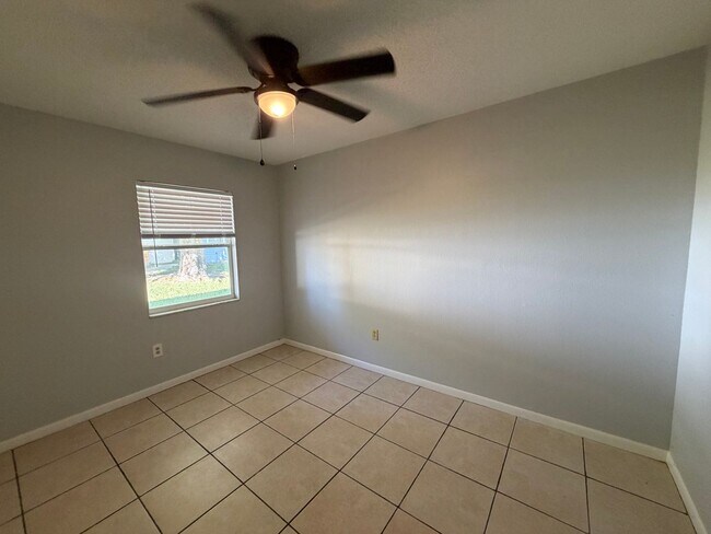 Building Photo - 1408 Spencer Ct