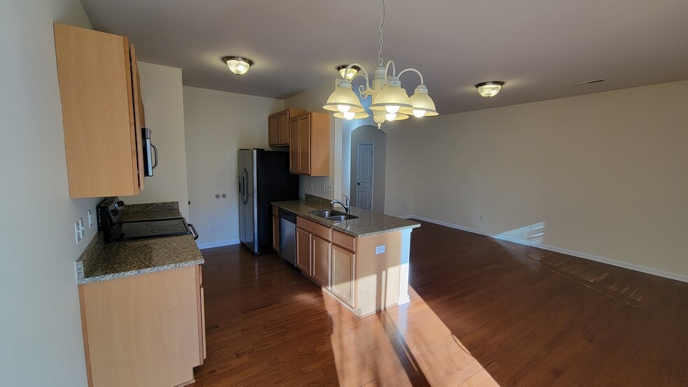 Building Photo - 6824 Creft Circle