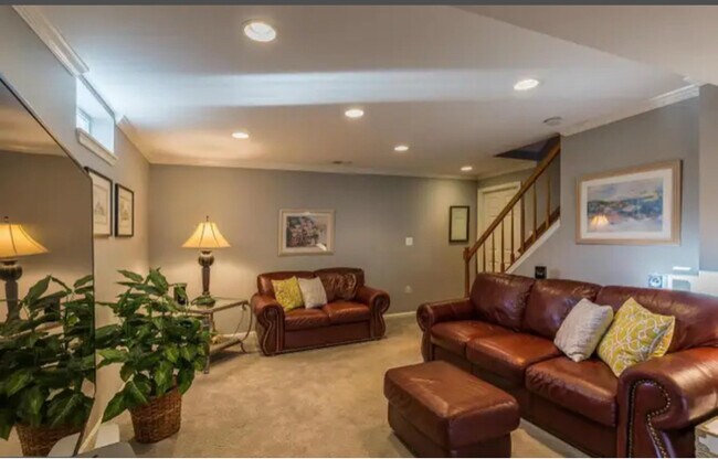 Building Photo - 4669 Timber Ridge Dr