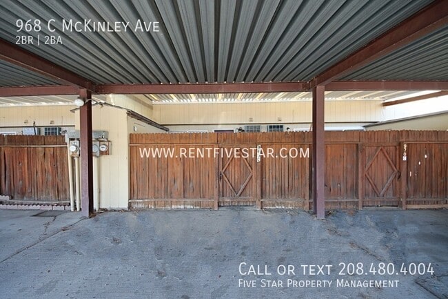 Building Photo - 968 McKinley Ave