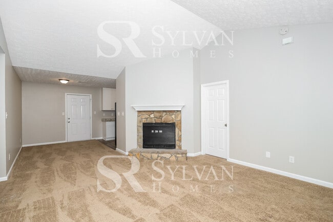 Building Photo - Coming HOME never felt so good!