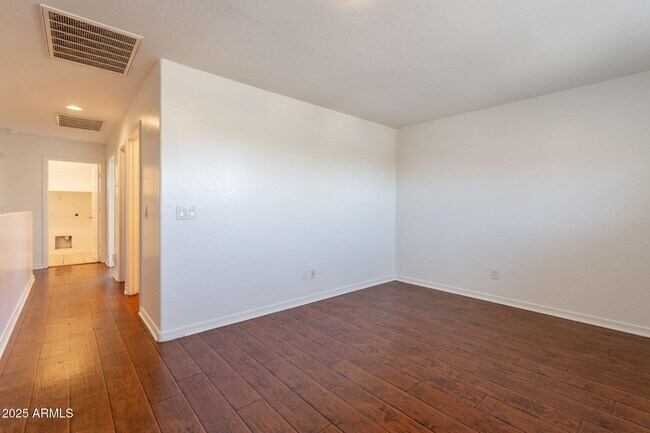 Building Photo - 17303 W Carmen Dr
