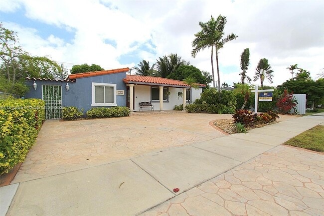 Primary Photo - 7281 SW 9th St