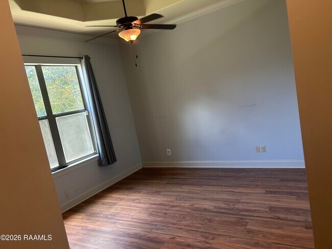 Building Photo - 303 Annabelle Dr