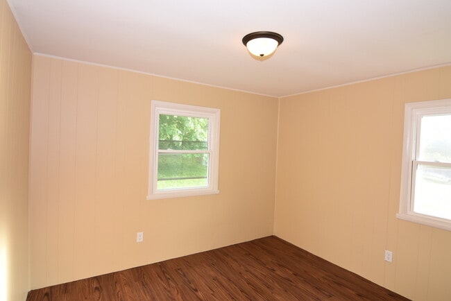 Building Photo - 121 Pheasant Trail