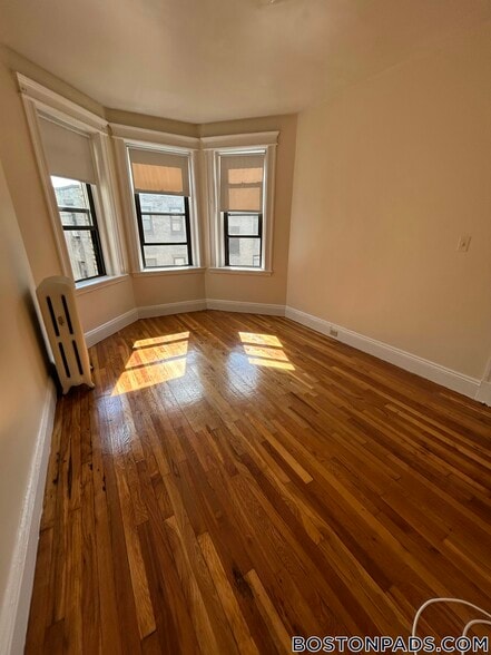 Building Photo - 1144 Commonwealth Ave