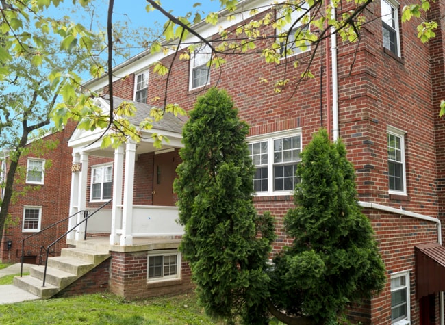 Interior Photo - Red Top Flats
