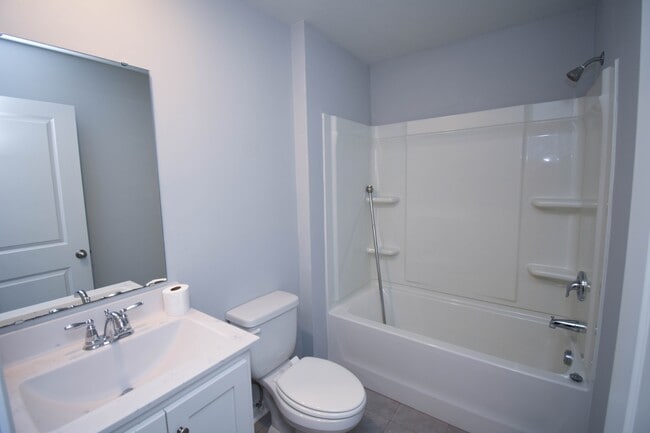 Building Photo - 1799 Berkley Village Loop