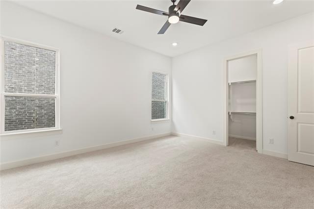 Building Photo - 15668 Gladeside Ave