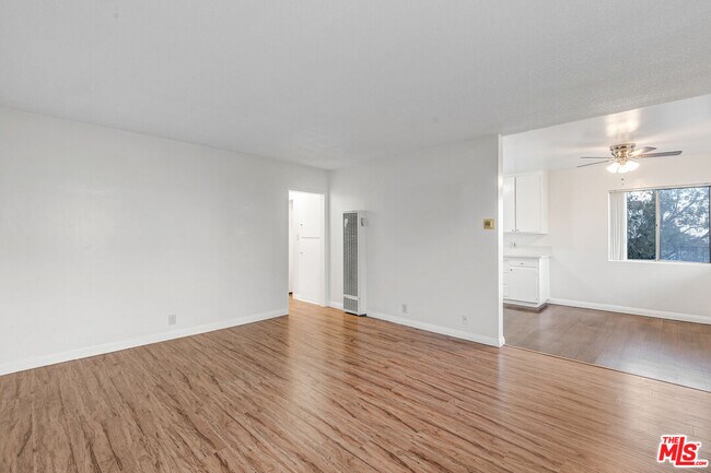 Building Photo - 2701 S Peck Ave