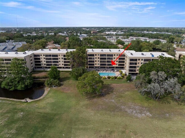 Building Photo - 1817 Golf View Dr
