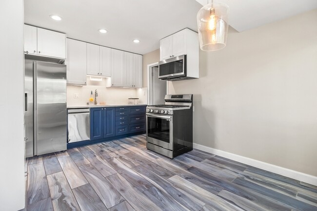 Building Photo - 3712 Odom St