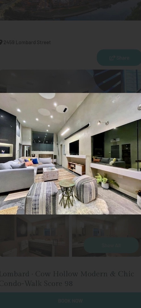 Building Photo - 2459 Lombard St