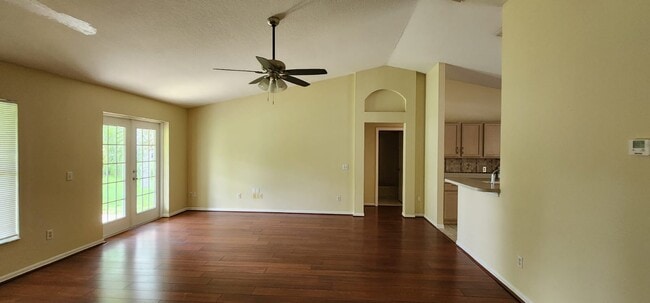Building Photo - 6122 NW E Deville Cir