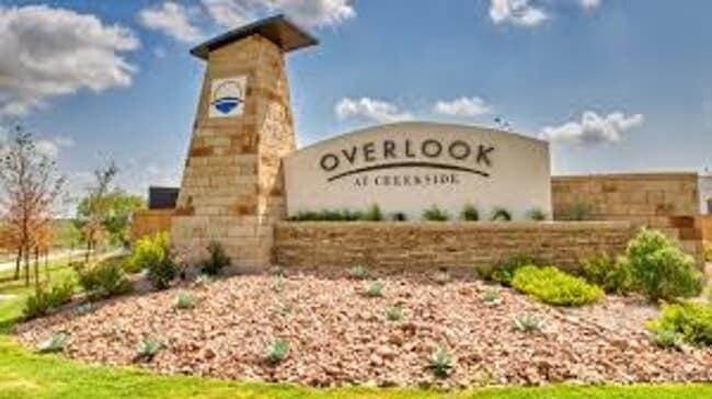 Building Photo - Spacious Family Home in Overlook at Creeks...