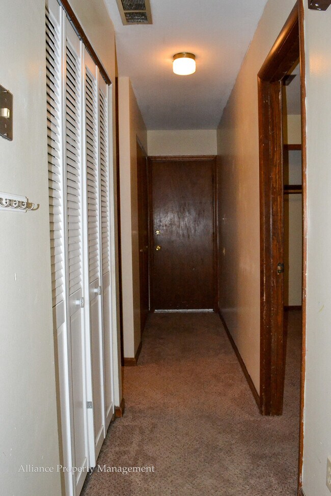 Building Photo - 1722 Houston St