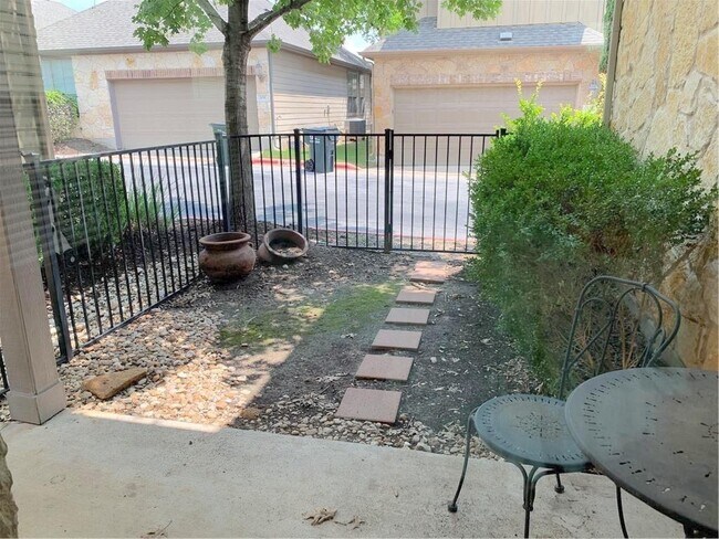 Building Photo - 11400 W Parmer Ln