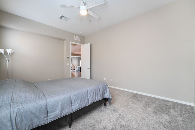 Building Photo - 813 Horizon Canyon Dr